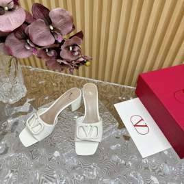 Picture of Valentino Shoes _SKUValentinosz35-40J090120304